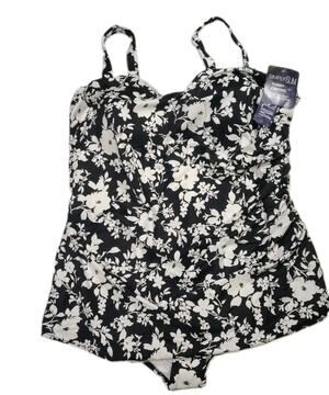 New Simply Slim Black White Floral Slimming Bathing Suit Swimsuit 3X 22W - 24W